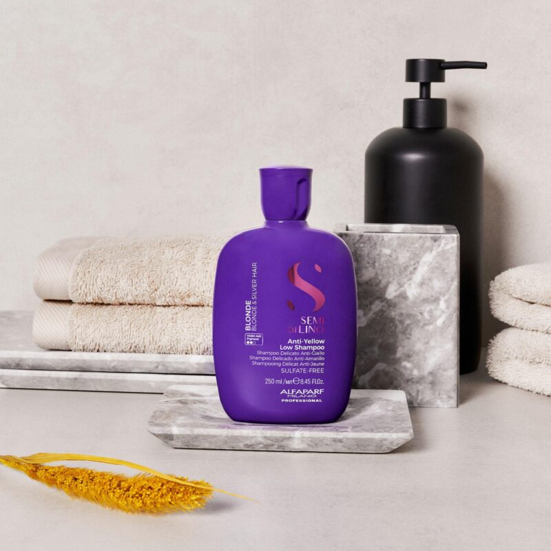 Alfaparf Milano Semi di Lino Anti-Yellow Low Shampoo 250ml – Σαμπουάν Ήπιου Καθαρισμού για Εξουδετέρωση Κιτρινωπών Τόνων - Image 5