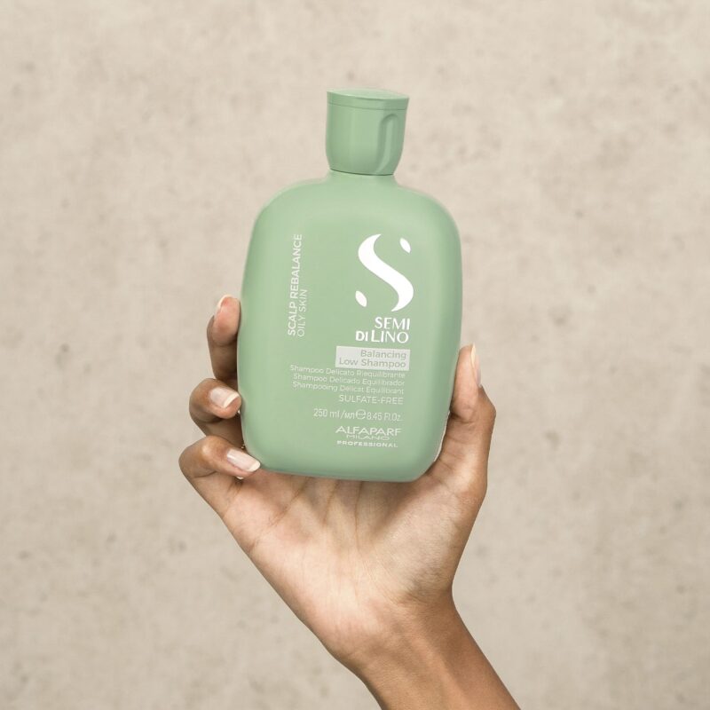 Alfaparf Milano Semi di Lino Scalp Rebalance Balancing Low Shampoo 250ml – Εξισορροπητικό Σαμπουάν Κατά της Λιπαρότητας & για Ρύθμιση του Τριχωτού - Image 3