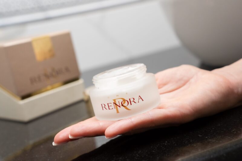 Renora Day Cream for Dry and Normal Skin SPF 15 50ml – Κρέμα Ημέρας για Ξηρή & Κανονική Επιδερμίδα με Αντηλιακή Προστασία - Image 9