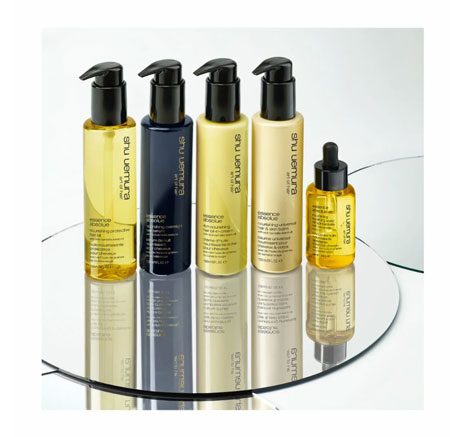 Shu Uemura Essence Absolue Overnight Hydrating Serum 150ml – Νυχτερινός Ορός Θρέψης με Έλαιο Camellia - Image 3